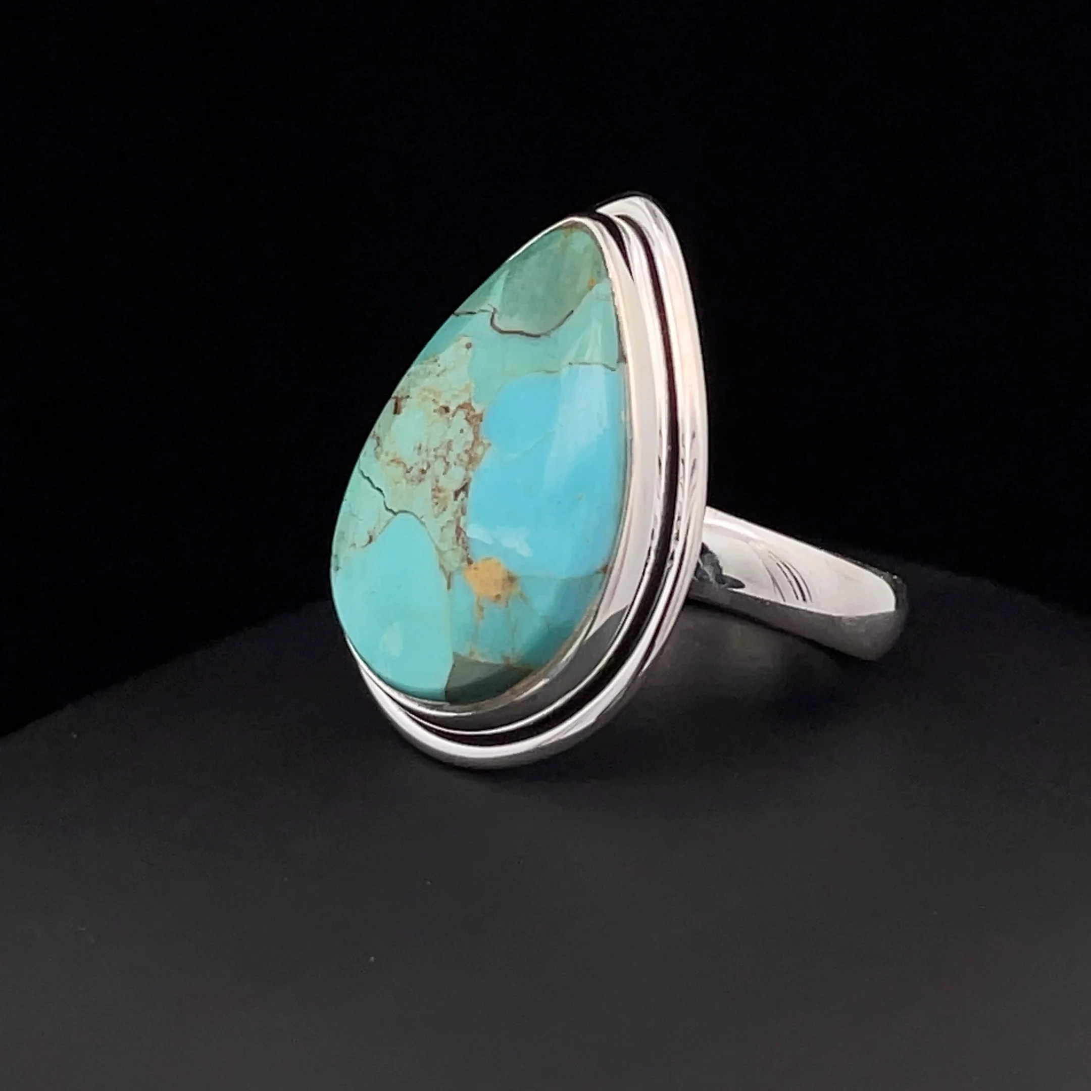 Sterling Silver Kingman Turquoise Ring Size 7 - Image 3