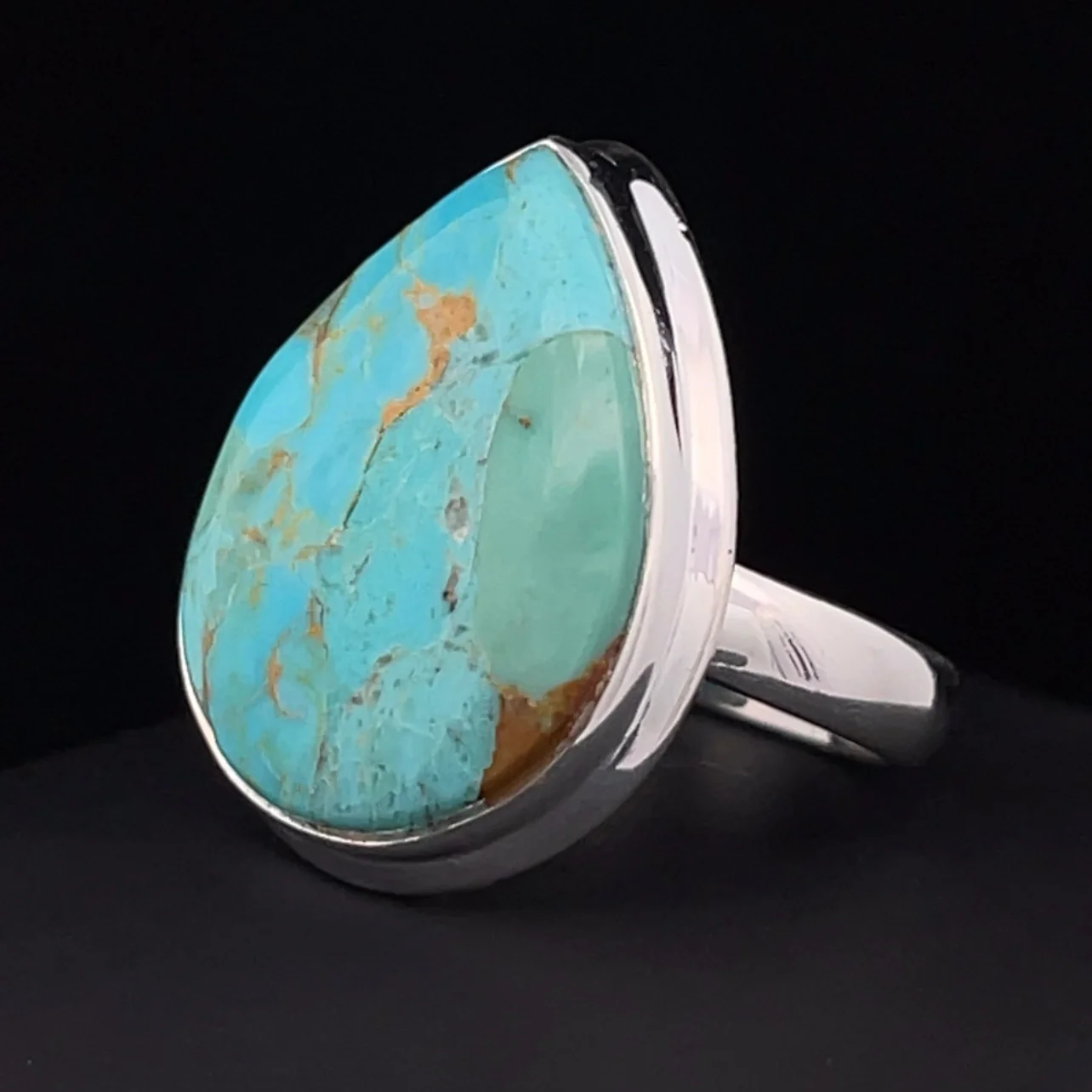 Sterling Silver Kingman Turquoise Ring Size 7 - Image 3