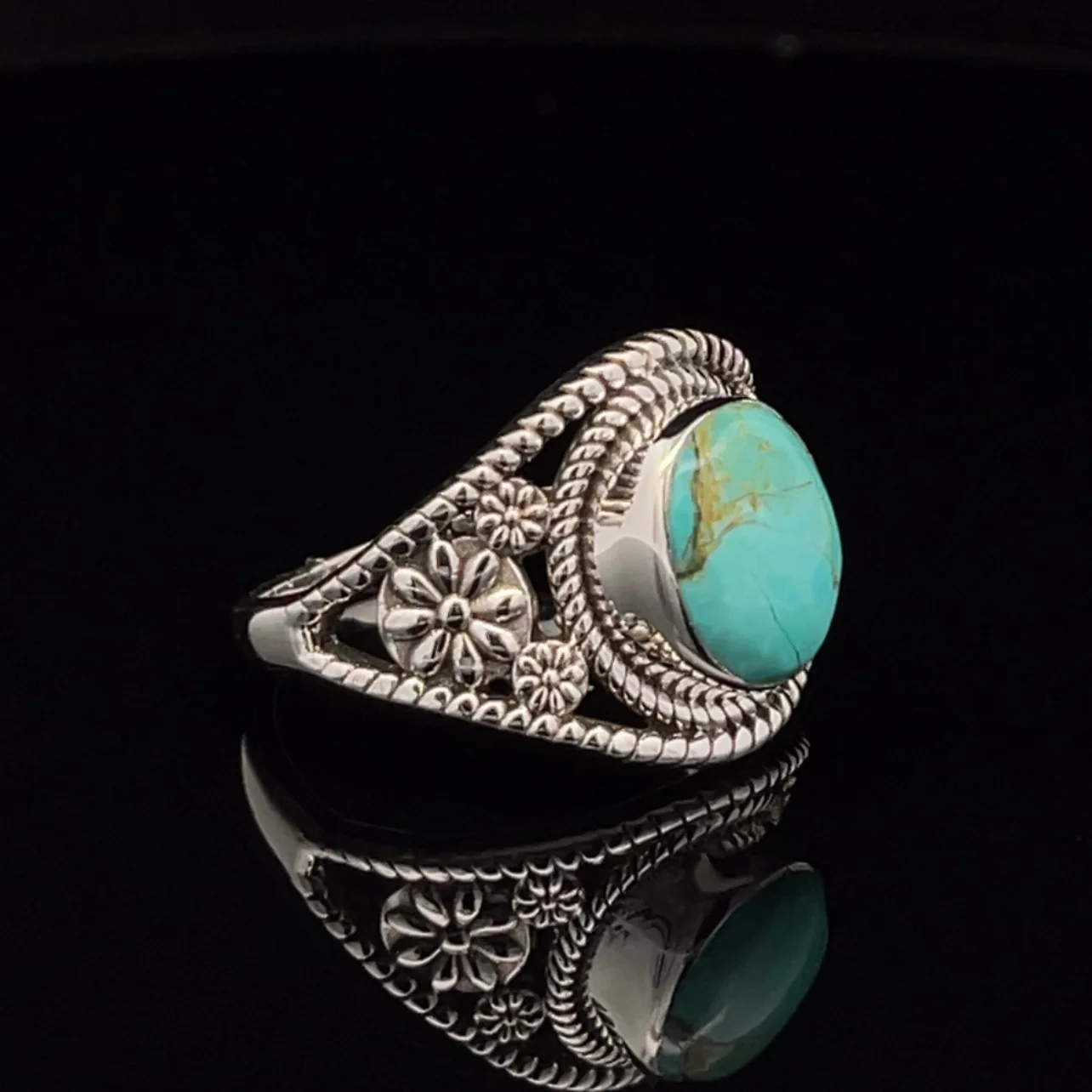 Sterling Silver Kingman Turquoise Ring Size 9.5 - Image 2