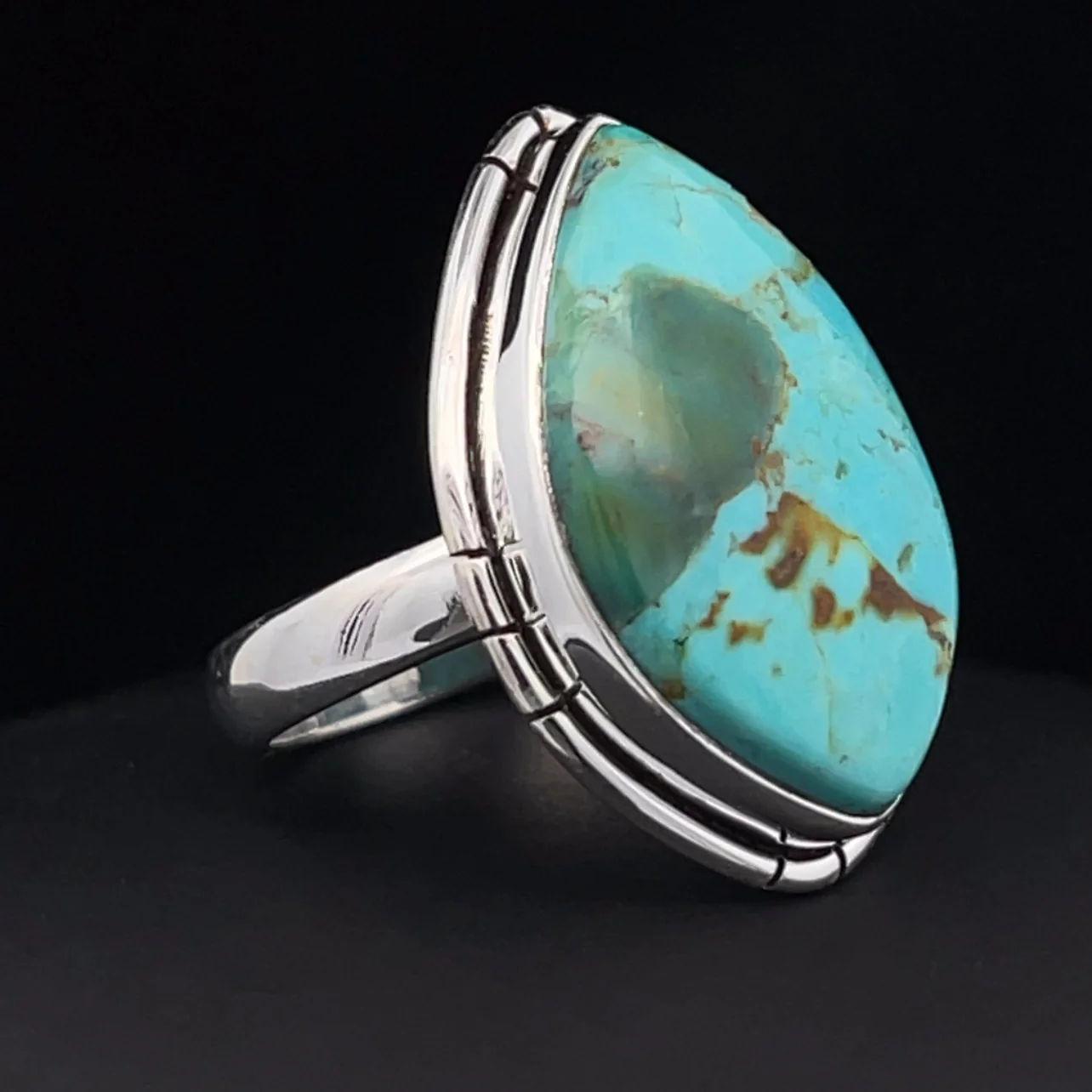 Sterling Silver Kingman Turquoise Ring Size 7 - Image 2
