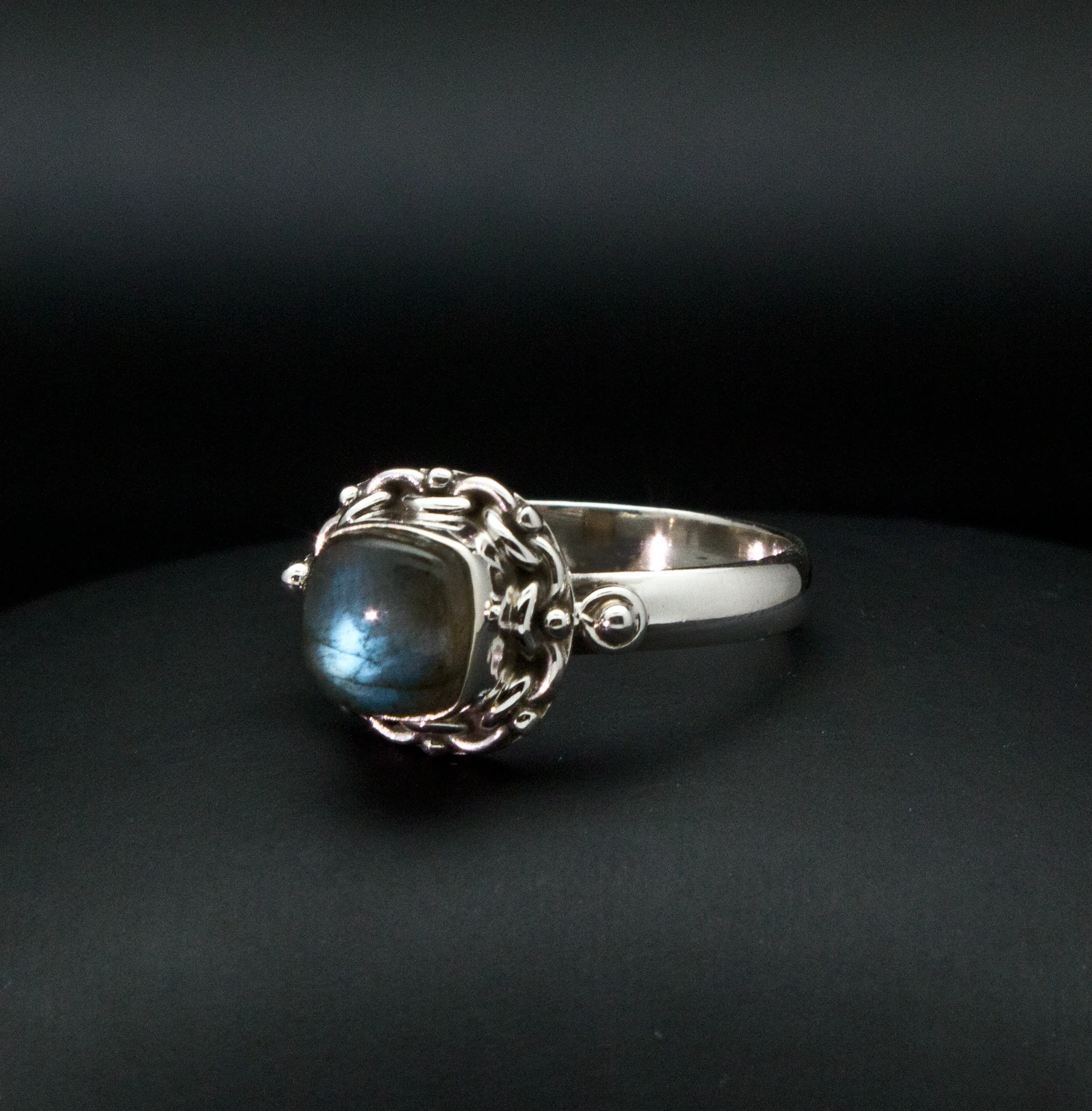 Sterling Silver Labradorite Ring Size 8 - Image 2