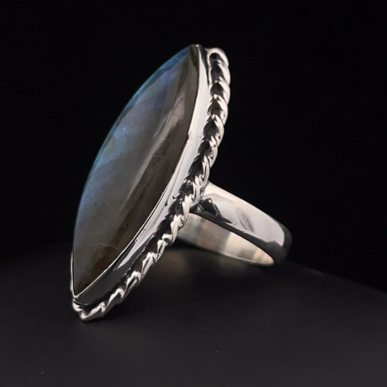 Sterling Silver Labradorite Ring Size 10 - Image 3