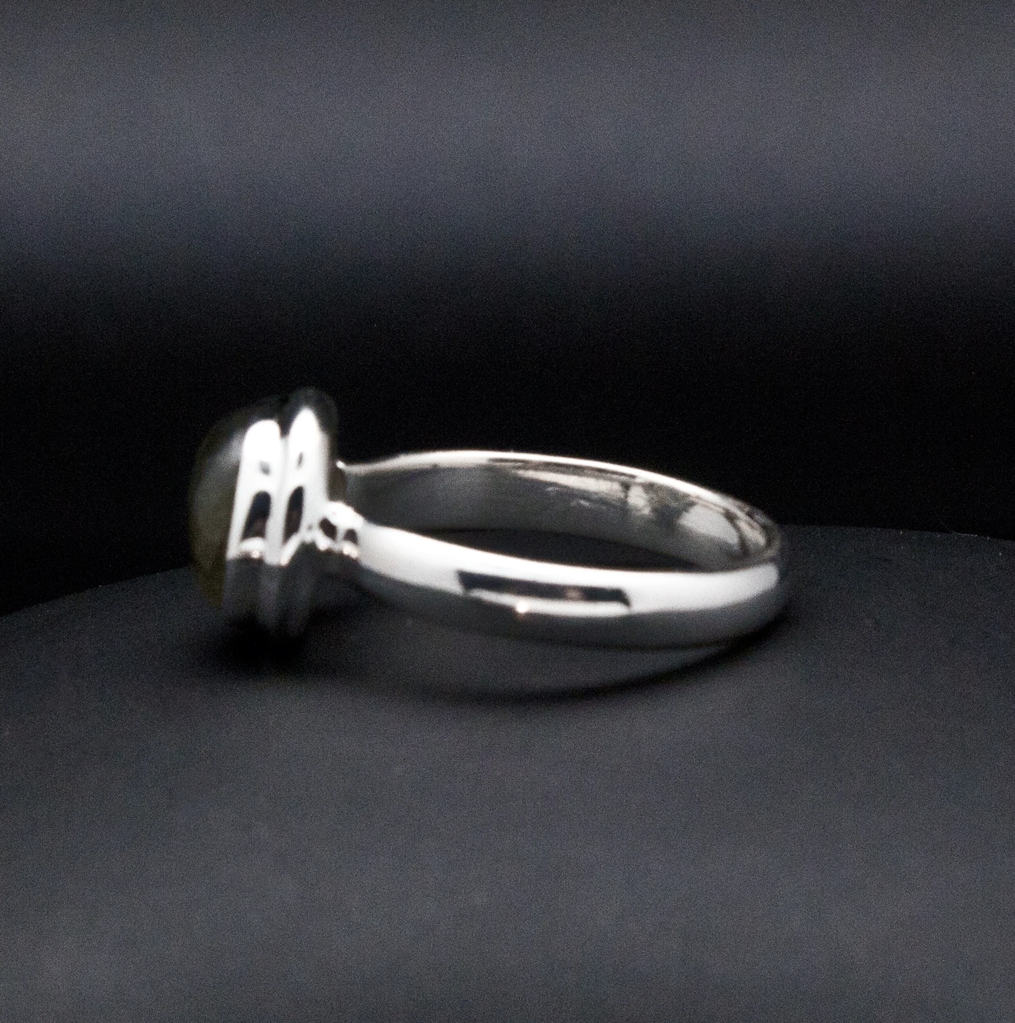 Sterling Silver Labradorite Ring Size 5.5 - Image 3