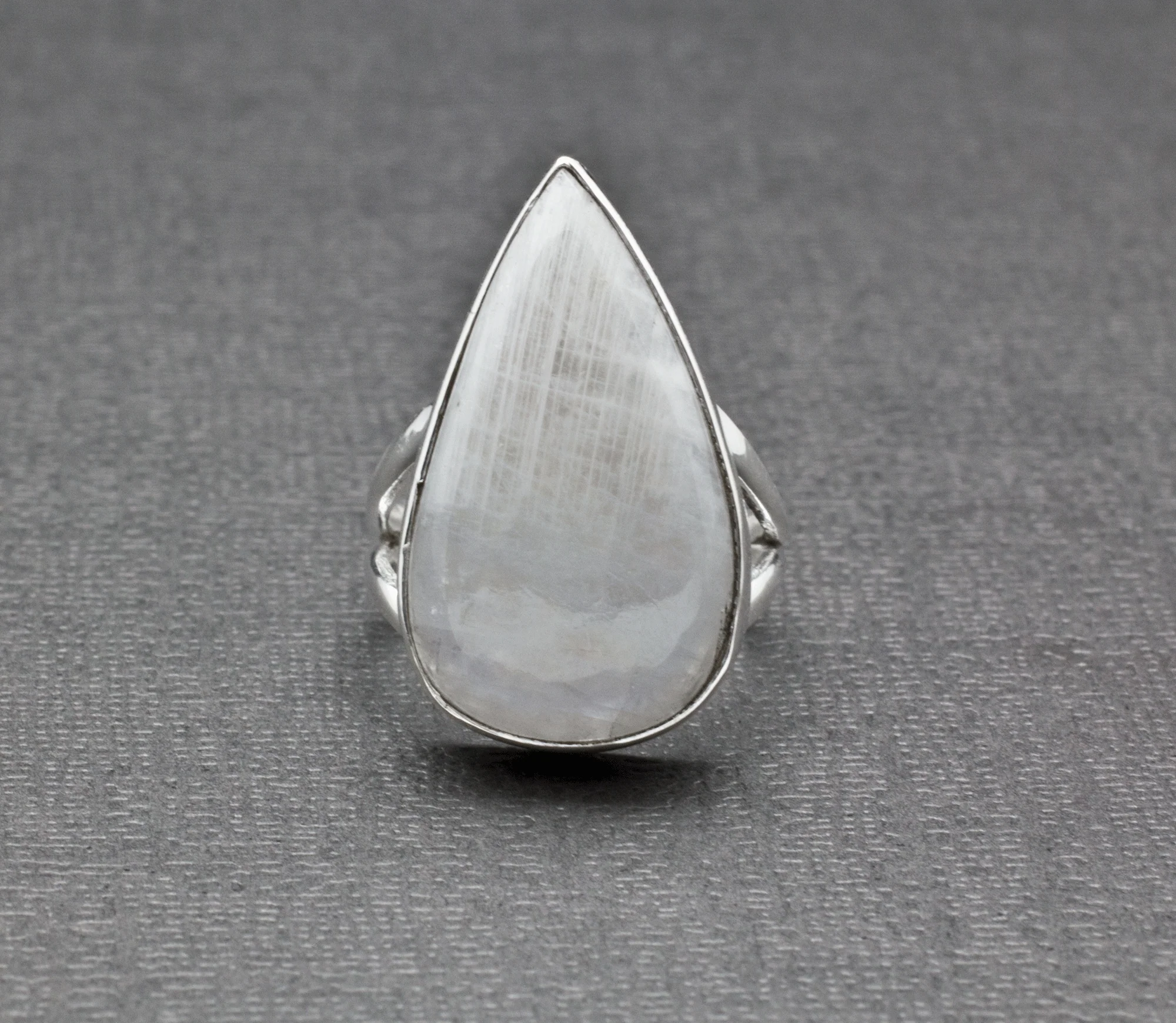 Sterling Silver Moonstone Ring Size 6 - Image 2