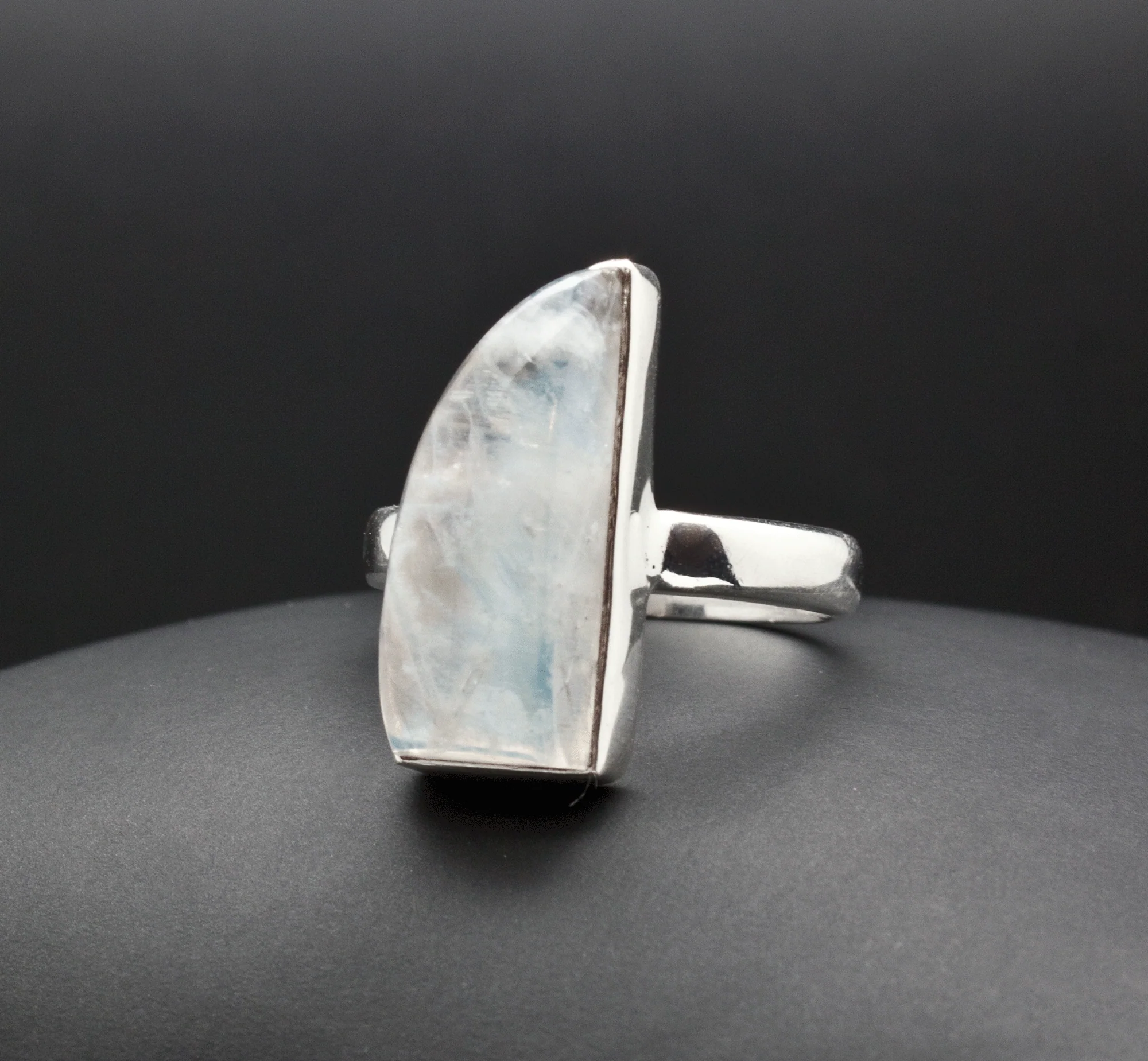 Sterling Silver Moonstone Ring Size 7 - Image 2
