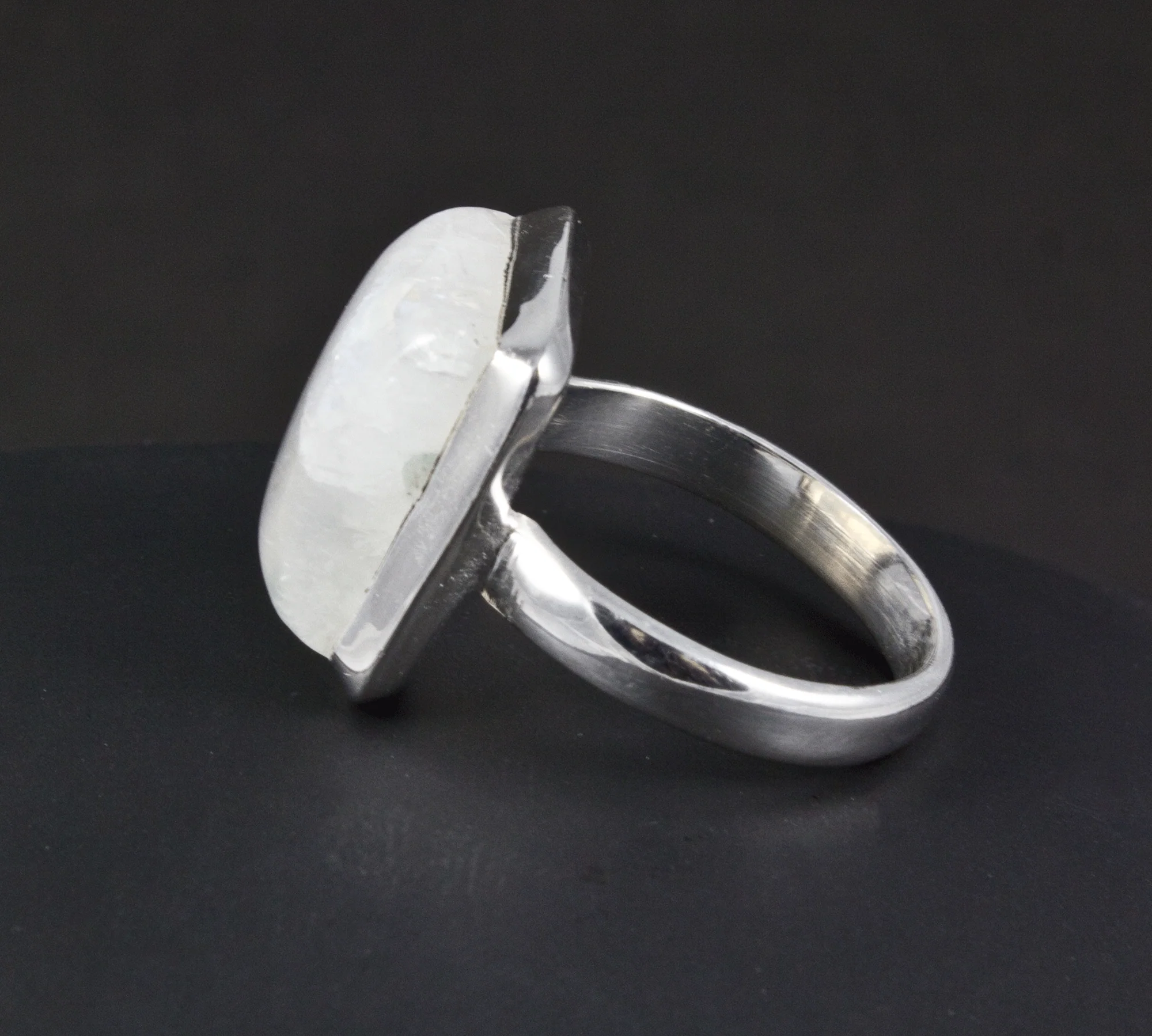 Sterling Silver Moonstone Ring Size 8 - Image 3