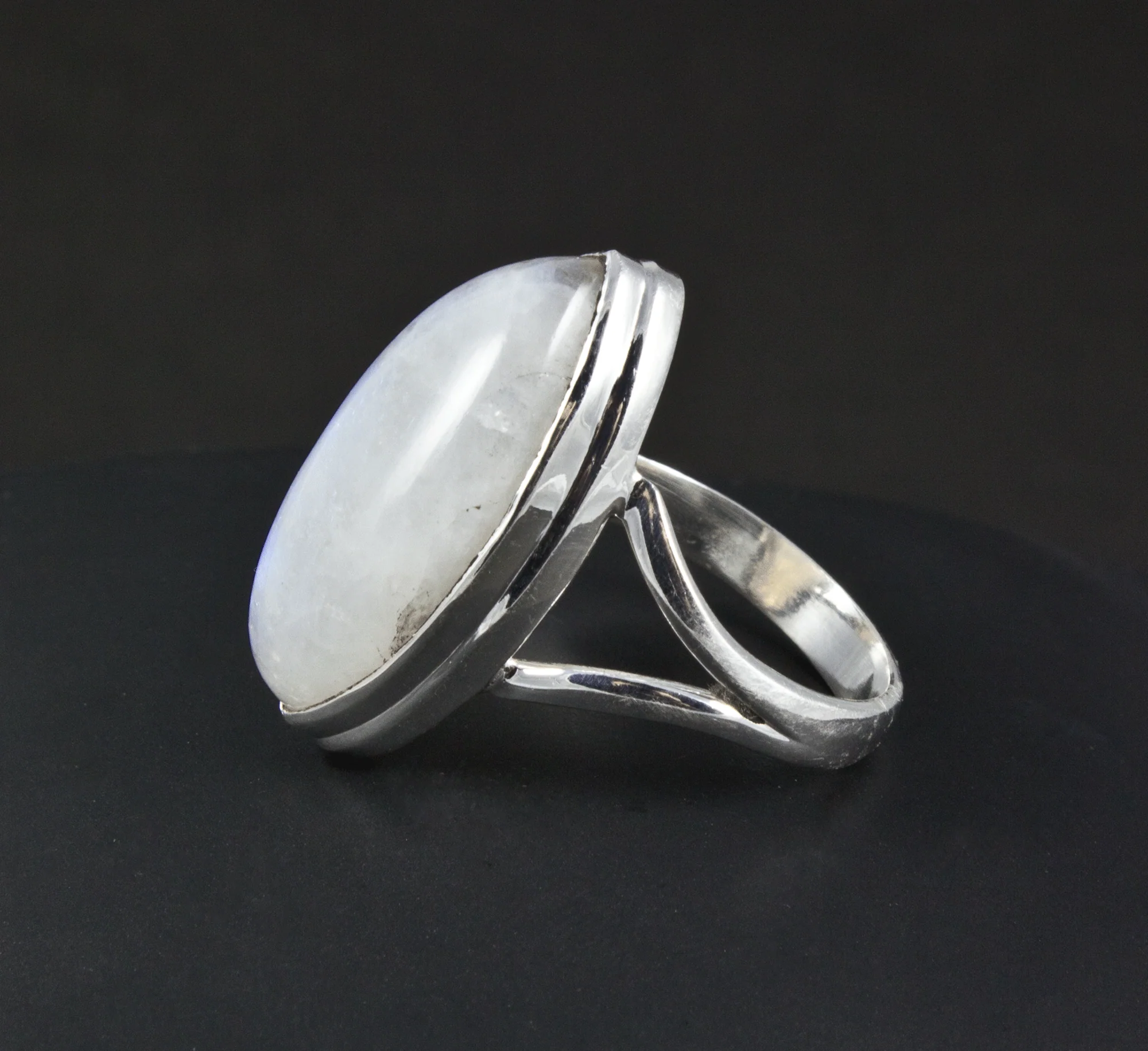 Sterling Silver Moonstone Ring Size 8 - Image 3