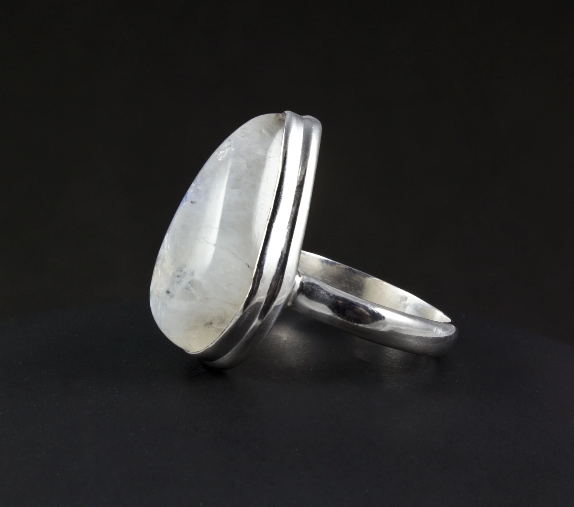 Sterling Silver Moonstone Ring Size 9 - Image 3
