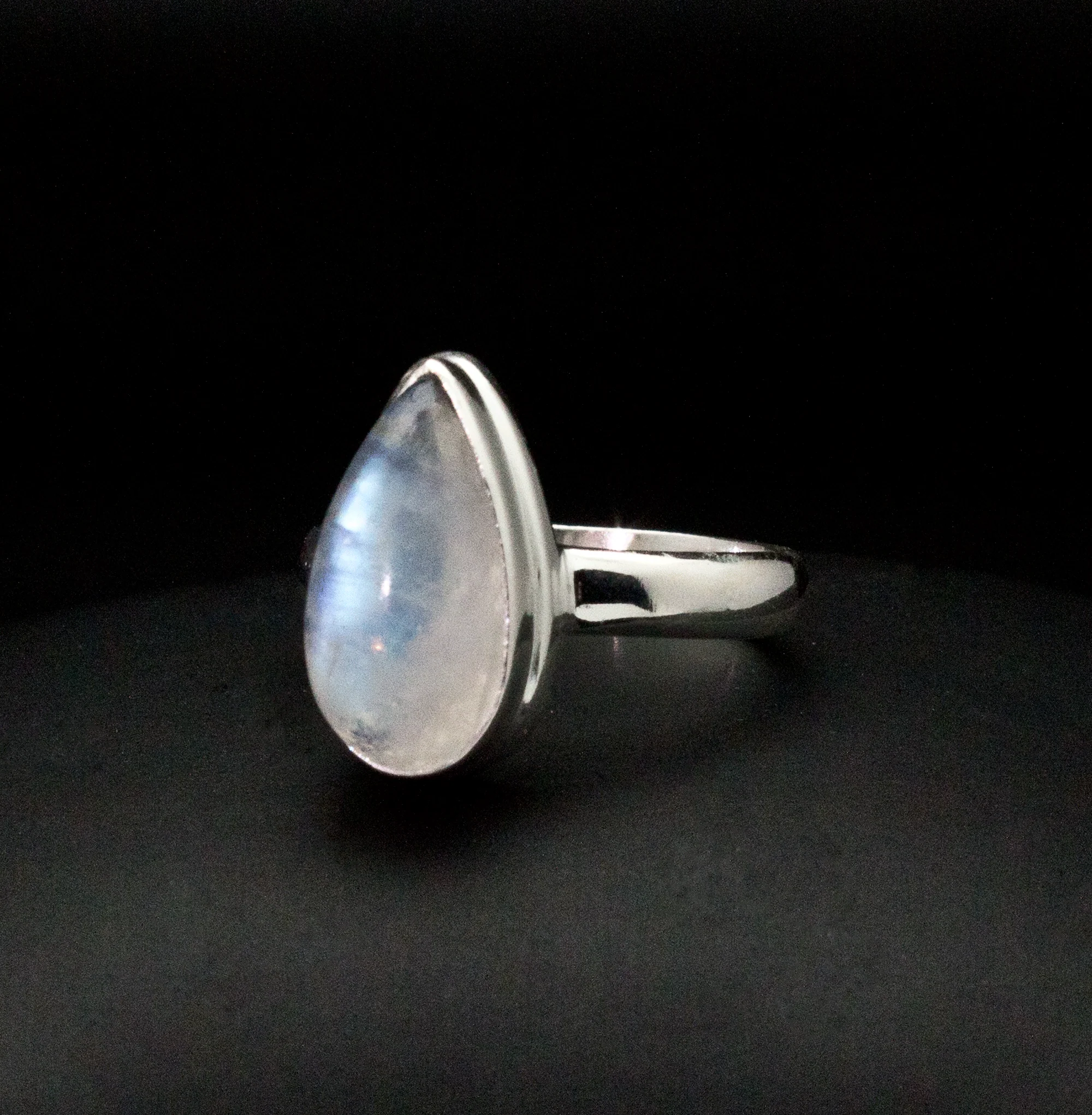 Sterling Silver Moonstone Ring Size 6.5 - Image 2