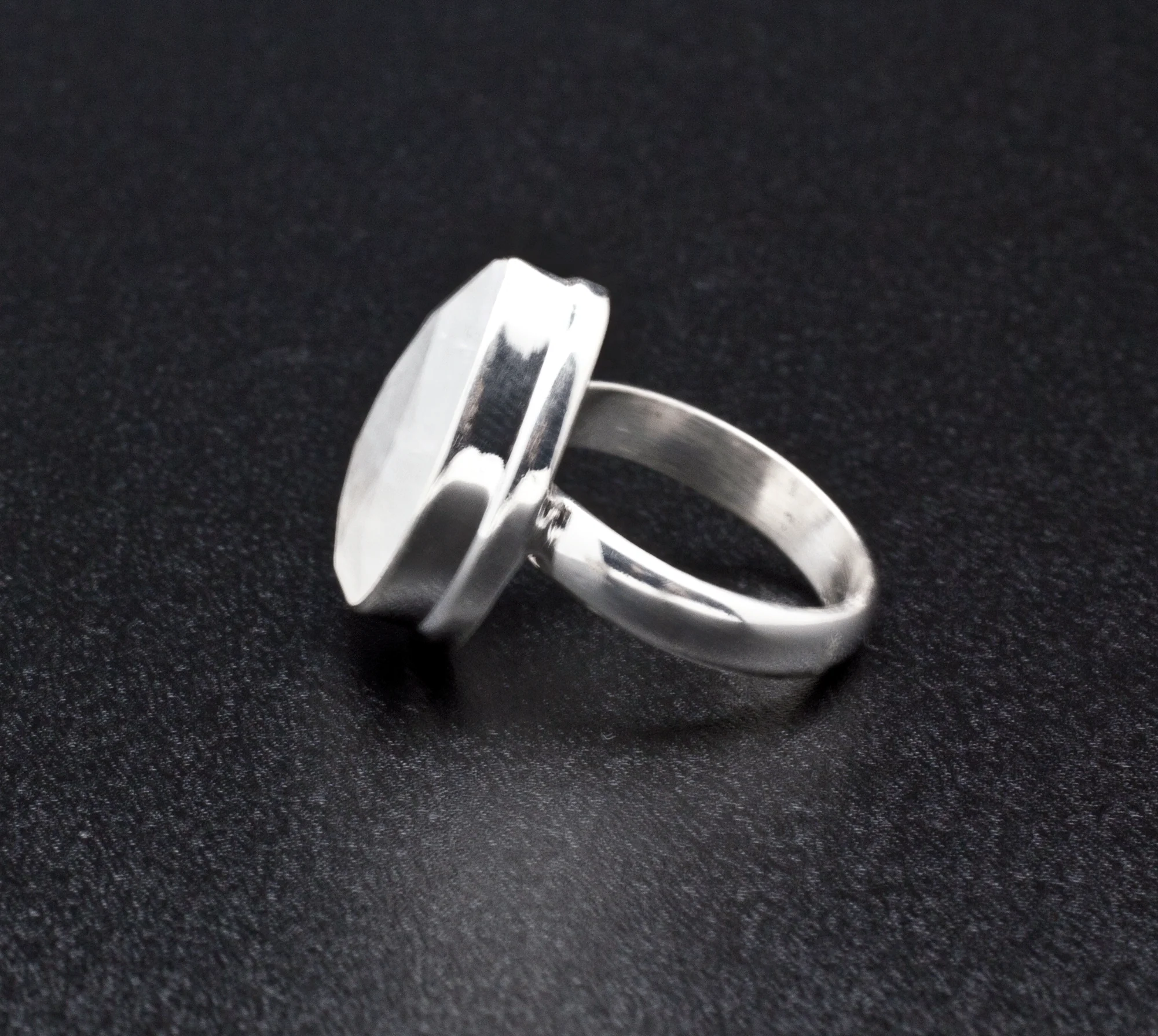 Sterling Silver Moonstone Ring Size 6.5 - Image 3