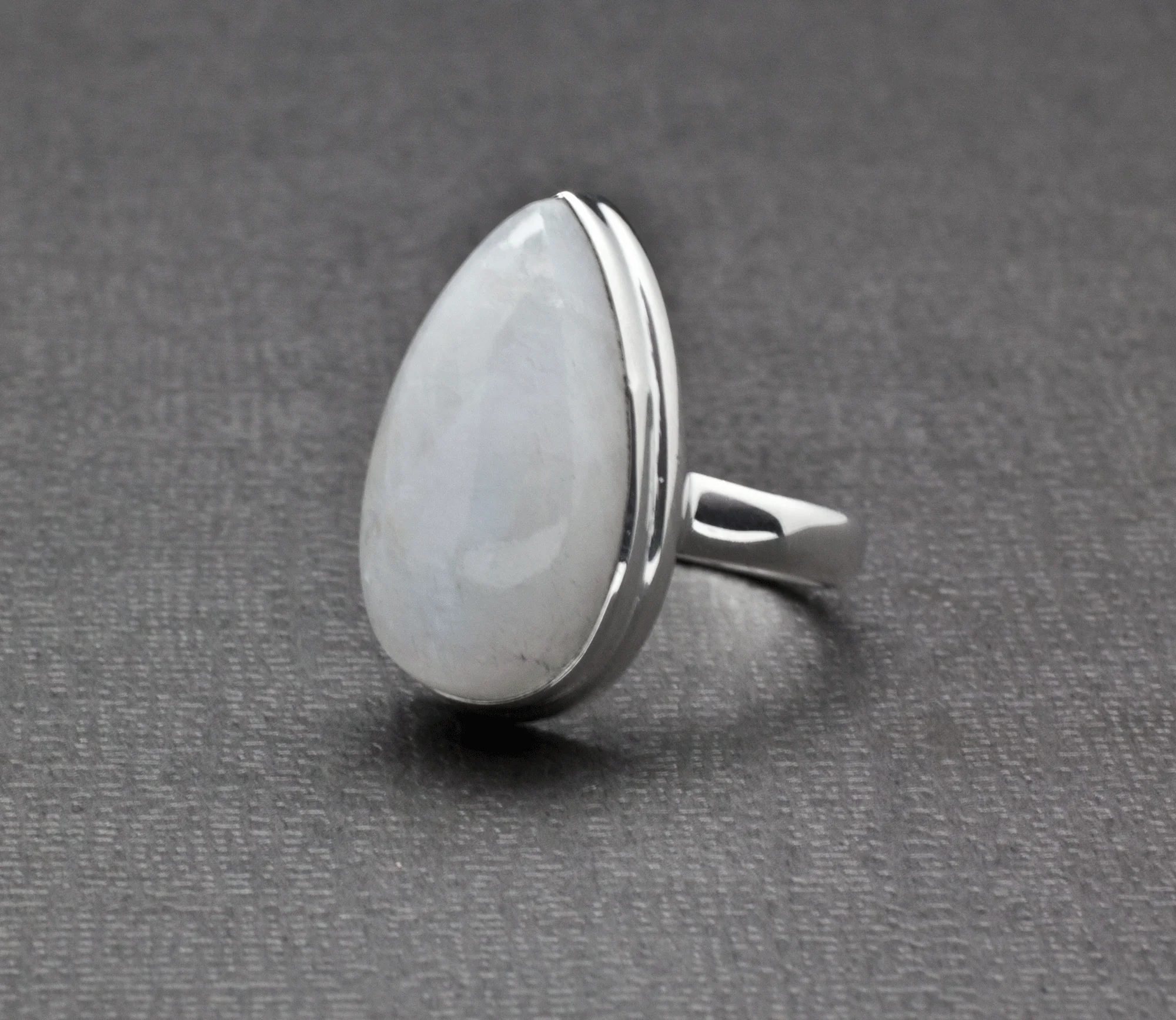 Sterling Silver Moonstone Ring Size 6 - Image 2