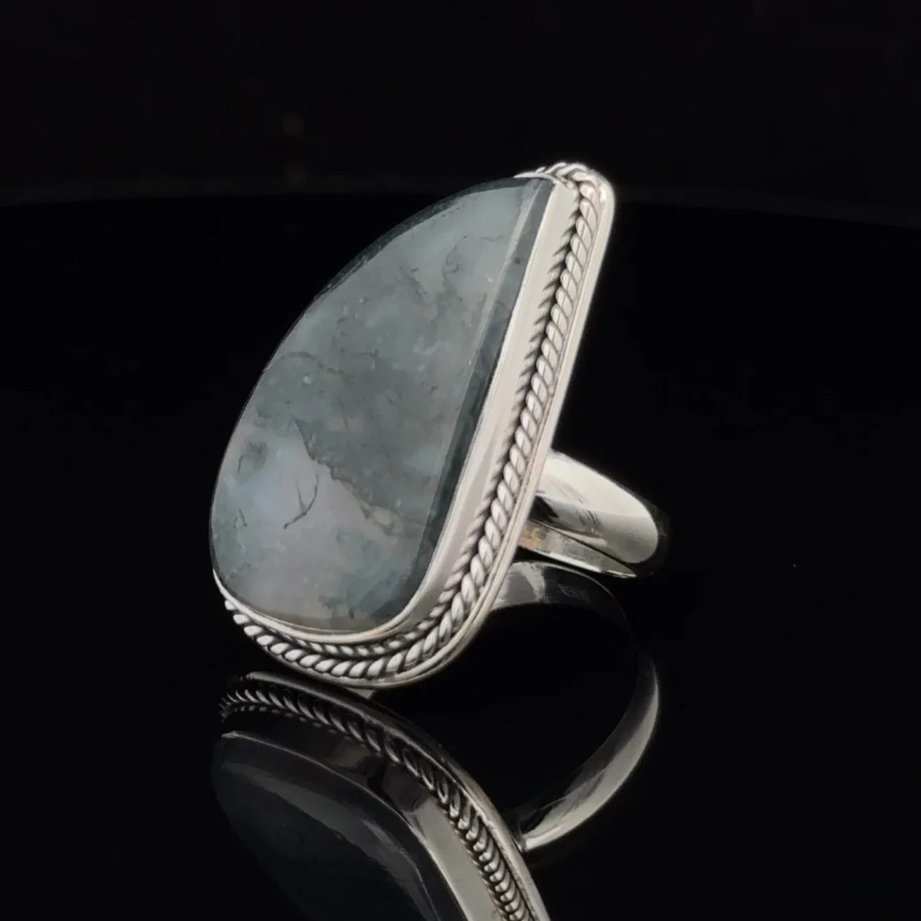 Sterling Silver Moss Agate Ring Size 7 - Image 3