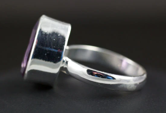 Sterling Silver Ring Amethyst Size 7 - Image 3