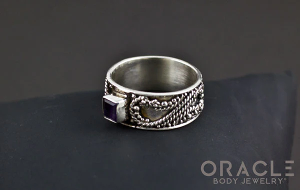 Sterling Silver ring with Amethyst Size 9 - Image 2