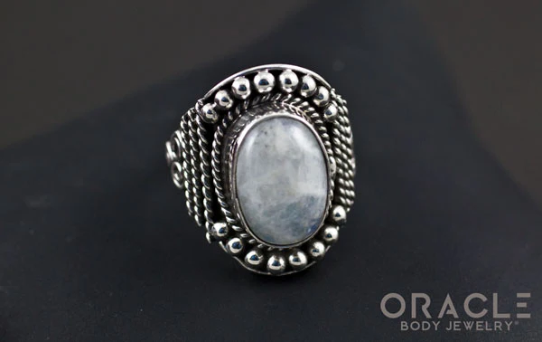 Sterling Silver ring with Moonstone Size 7 - Image 2