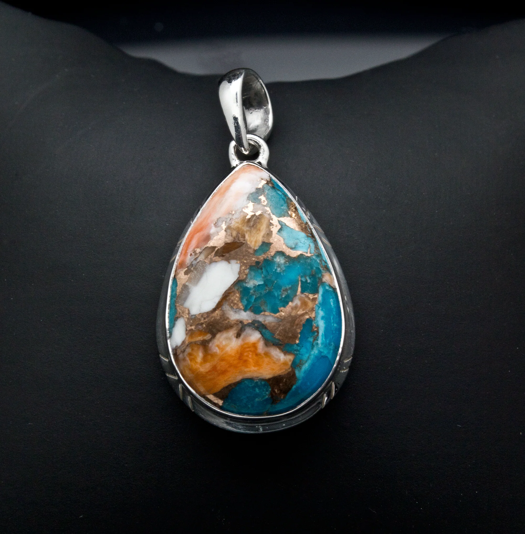 Sterling Silver Spiny Oyster Pendant - Image 2