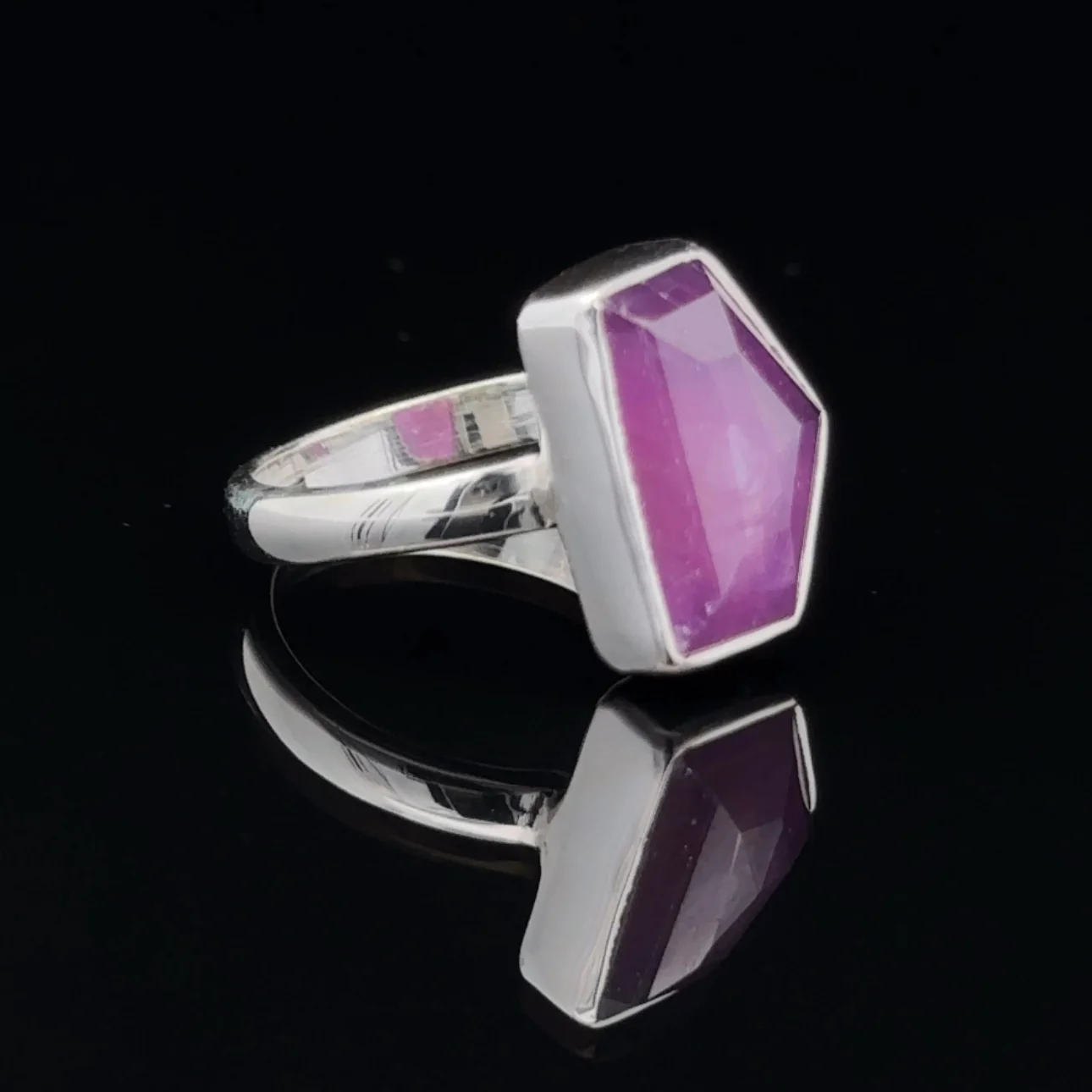 Sterling Silver Star Ruby Ring Size 7 - Image 2