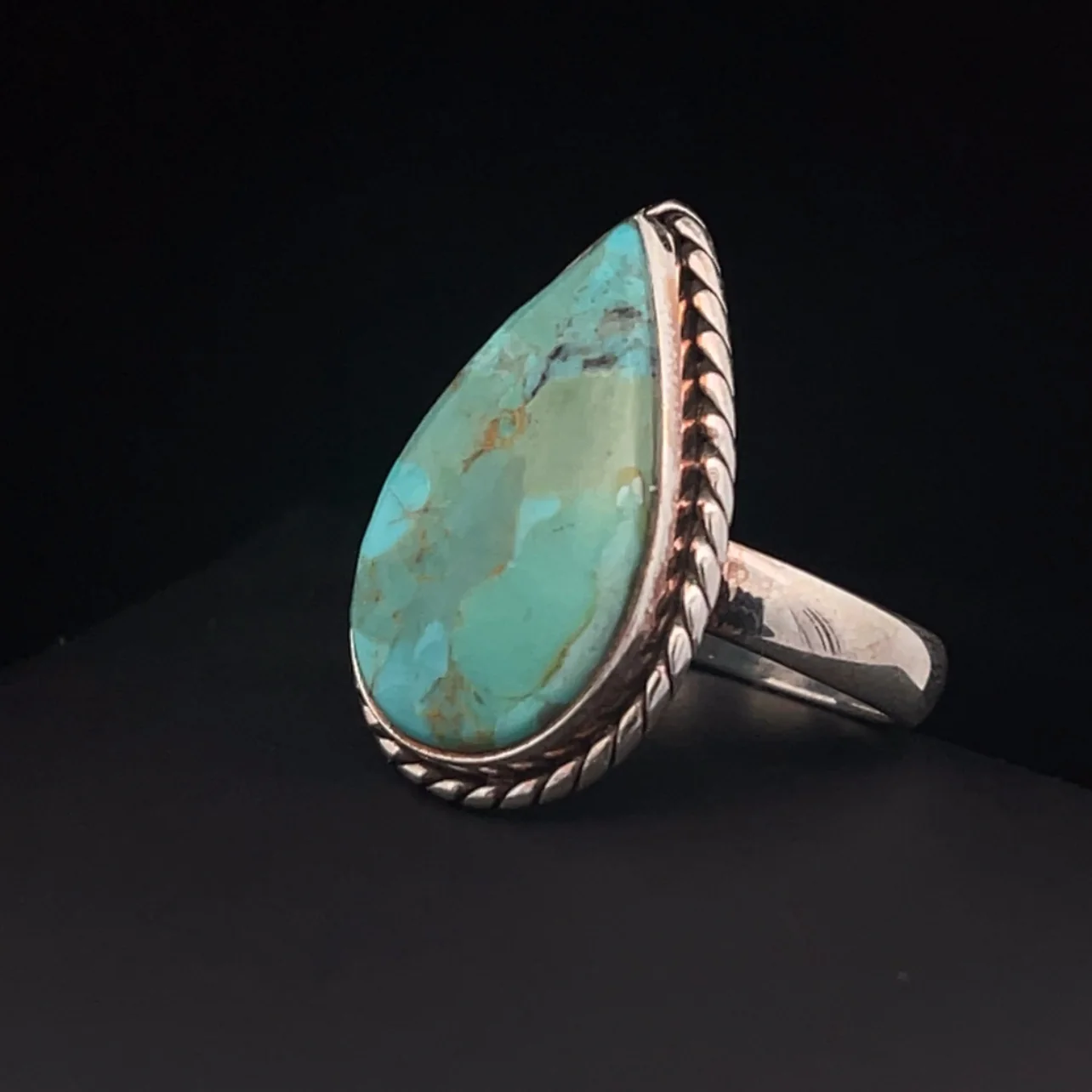 Sterling Silver Turquoise Ring Size 7 - Image 3